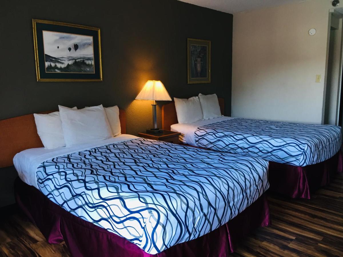Bear Mount Inn & Suites Pigeon Forge Kültér fotó
